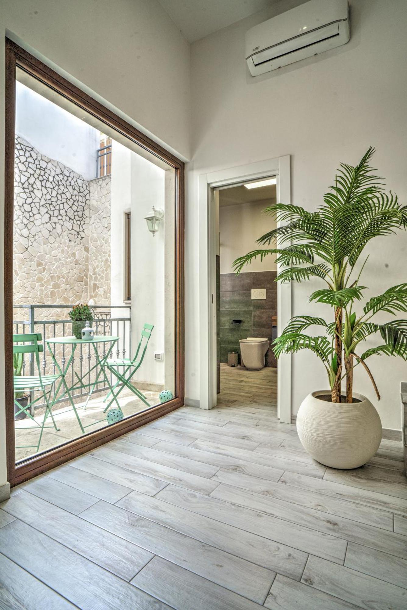 Alivi Indipendent Apartment 布林迪西 外观 照片